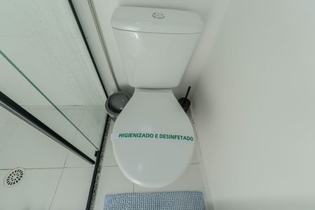 Banheiro de kitnet/studio para alugar com 1 quarto, 29m² em Bela Vista, São Paulo
