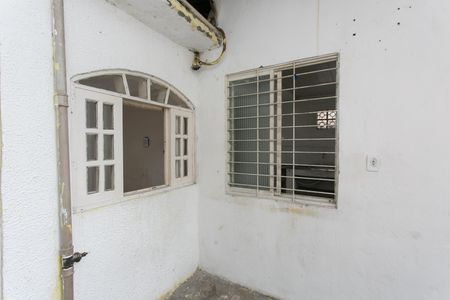Casa para alugar com 48m², 2 quartos e sem vaga Casa para alugar com 48m², 2 quartos e sem vagaÁrea Externa