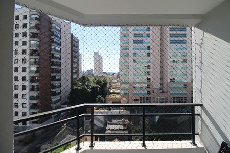 Apartamento à venda com 106m², 3 quartos e 2 vagasSala / Cozinha - Varanda