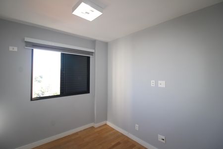Apartamento à venda com 106m², 3 quartos e 2 vagasQuarto 3