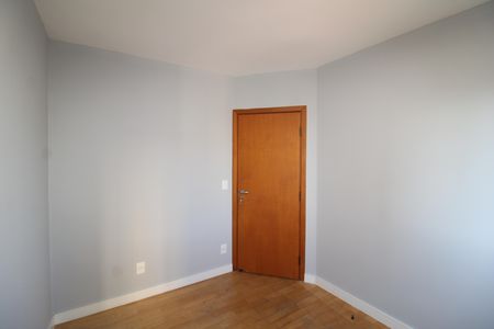 Apartamento à venda com 106m², 3 quartos e 2 vagasQuarto 3