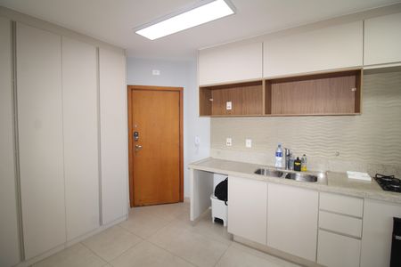 Apartamento à venda com 106m², 3 quartos e 2 vagasSala / Cozinha