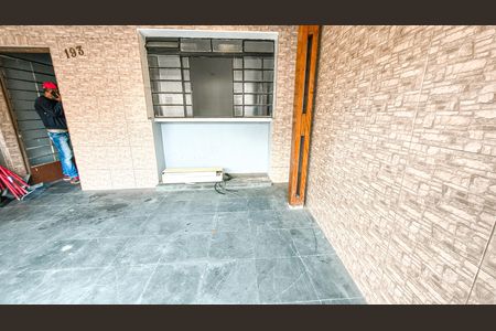 Casa para alugar com 46m², 2 quartos e 1 vaga Casa para alugar com 46m², 2 quartos e 1 vagaGaragem