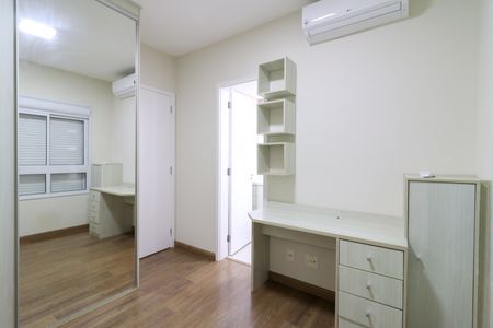 Apartamento à venda com 119m², 3 quartos e 2 vagas Apartamento à venda com 119m², 3 quartos e 2 vagasSuite 2