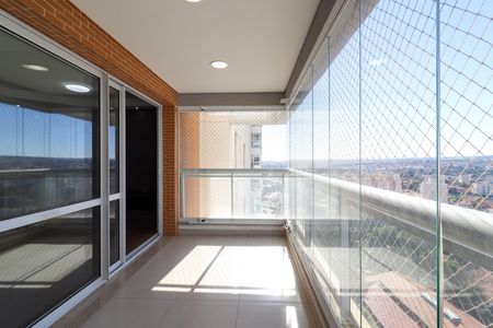 Apartamento à venda com 119m², 3 quartos e 2 vagas Apartamento à venda com 119m², 3 quartos e 2 vagasVaranda