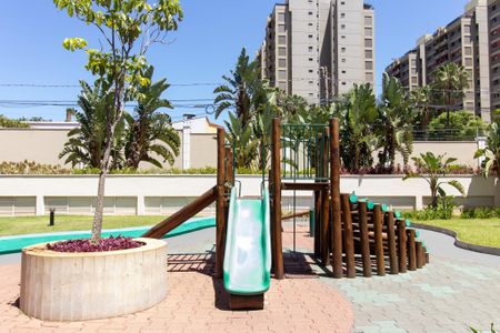 Apartamento à venda com 119m², 3 quartos e 2 vagas Apartamento à venda com 119m², 3 quartos e 2 vagasÁrea comum - Playground