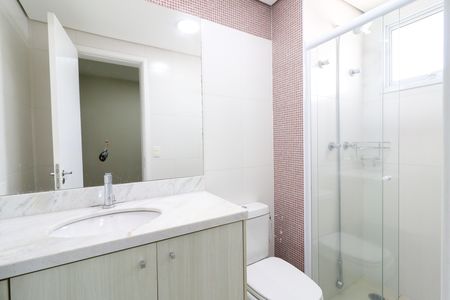 Apartamento à venda com 119m², 3 quartos e 2 vagas Apartamento à venda com 119m², 3 quartos e 2 vagasBanheiro da Suíte 2
