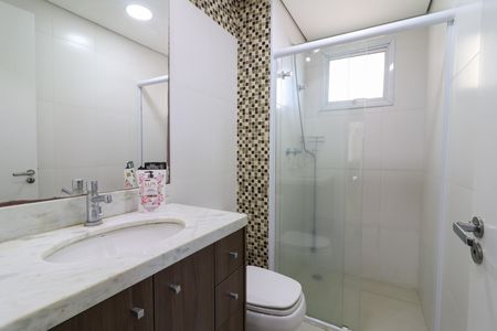 Apartamento à venda com 119m², 3 quartos e 2 vagas Apartamento à venda com 119m², 3 quartos e 2 vagasBanheiro da Suíte 1