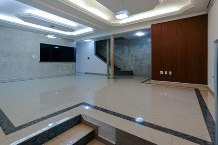 Sala de casa para alugar com 3 quartos, 250m² em Vila Paulicea, Mogi das Cruzes