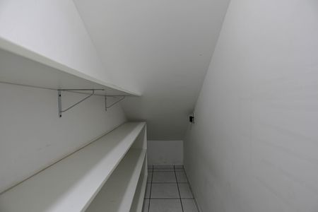 Casa para alugar com 250m², 3 quartos e 2 vagas Casa para alugar com 250m², 3 quartos e 2 vagasDispensa