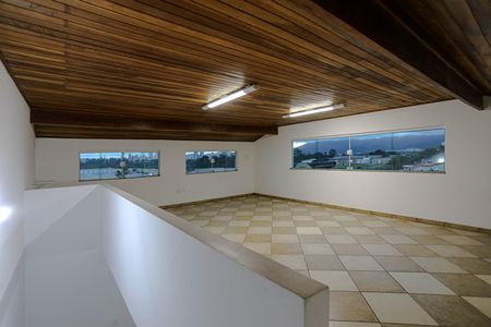 Casa para alugar com 250m², 3 quartos e 2 vagas Casa para alugar com 250m², 3 quartos e 2 vagasTerraço