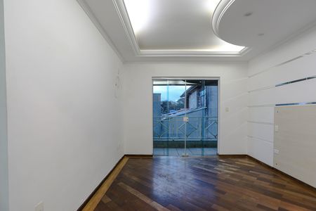 Casa para alugar com 250m², 3 quartos e 2 vagas Casa para alugar com 250m², 3 quartos e 2 vagasQuarto 3 - Suíte
