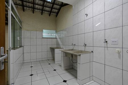Casa para alugar com 250m², 3 quartos e 2 vagas Casa para alugar com 250m², 3 quartos e 2 vagasÁrea de Serviço