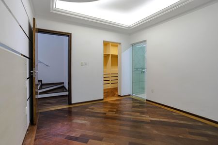 Casa para alugar com 250m², 3 quartos e 2 vagas Casa para alugar com 250m², 3 quartos e 2 vagasQuarto 3 - Suíte