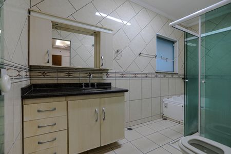 Casa para alugar com 250m², 3 quartos e 2 vagas Casa para alugar com 250m², 3 quartos e 2 vagasBanheiro - Quarto 3 - Suíte