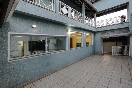 Casa para alugar com 250m², 3 quartos e 2 vagas Casa para alugar com 250m², 3 quartos e 2 vagasQuintal