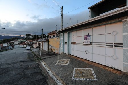 Casa para alugar com 250m², 3 quartos e 2 vagas Casa para alugar com 250m², 3 quartos e 2 vagasFachada