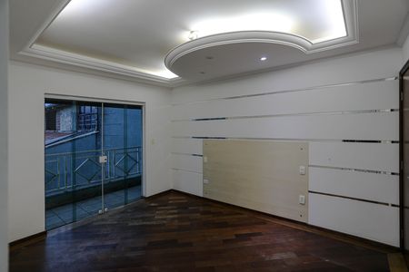 Casa para alugar com 250m², 3 quartos e 2 vagas Casa para alugar com 250m², 3 quartos e 2 vagasQuarto 3 - Suíte