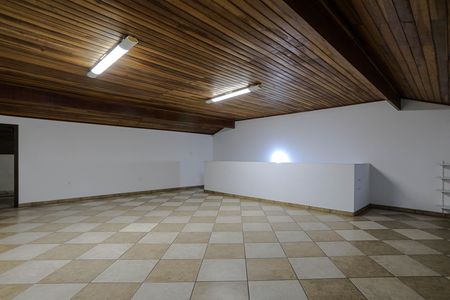 Casa para alugar com 250m², 3 quartos e 2 vagas Casa para alugar com 250m², 3 quartos e 2 vagasTerraço