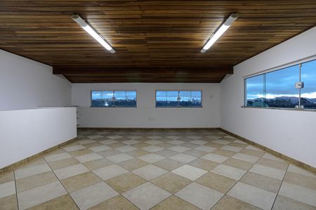 Casa para alugar com 250m², 3 quartos e 2 vagas Casa para alugar com 250m², 3 quartos e 2 vagasTerraço