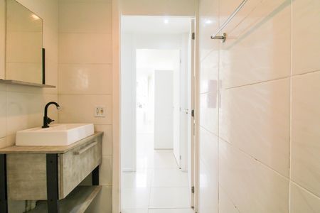 Apartamento para alugar com 64m², 3 quartos e 1 vaga Apartamento para alugar com 64m², 3 quartos e 1 vagaBanheiro