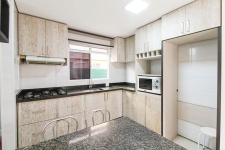 Apartamento para alugar com 64m², 3 quartos e 1 vaga Apartamento para alugar com 64m², 3 quartos e 1 vagaCozinha e Área de Serviço