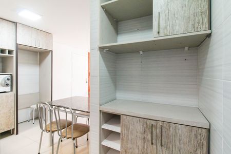 Apartamento para alugar com 64m², 3 quartos e 1 vaga Apartamento para alugar com 64m², 3 quartos e 1 vagaCozinha e Área de Serviço
