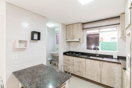 Apartamento para alugar com 64m², 3 quartos e 1 vaga Apartamento para alugar com 64m², 3 quartos e 1 vagaCozinha e Área de Serviço