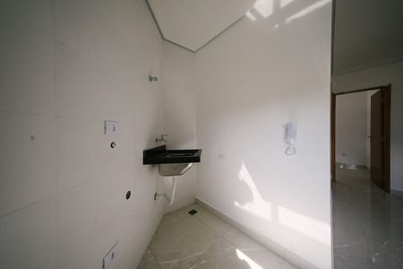 Apartamento para alugar com 40m², 2 quartos e sem vaga Apartamento para alugar com 40m², 2 quartos e sem vagaCozinha e Área de Serviço