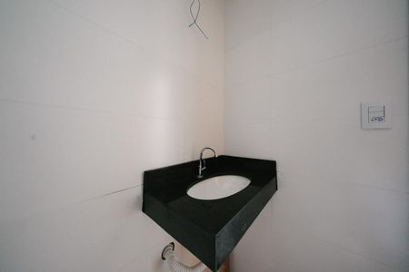 Apartamento para alugar com 40m², 2 quartos e sem vaga Apartamento para alugar com 40m², 2 quartos e sem vagaBanheiro
