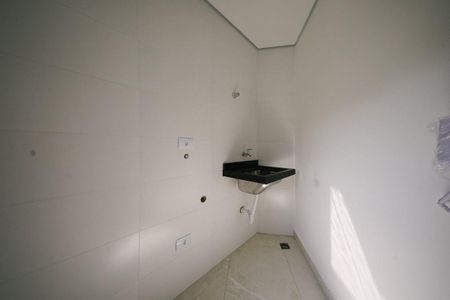 Apartamento para alugar com 40m², 2 quartos e sem vaga Apartamento para alugar com 40m², 2 quartos e sem vagaCozinha e Área de Serviço
