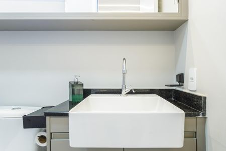 Studio para alugar com 25m², 1 quarto e sem vaga Studio para alugar com 25m², 1 quarto e sem vagaBanheiro