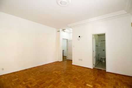 Casa para alugar com 600m², 4 quartos e 4 vagas Casa para alugar com 600m², 4 quartos e 4 vagasSuíte 2