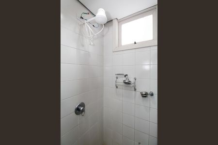 Casa para alugar com 600m², 4 quartos e 4 vagas Casa para alugar com 600m², 4 quartos e 4 vagasBanheiro da Suíte 2