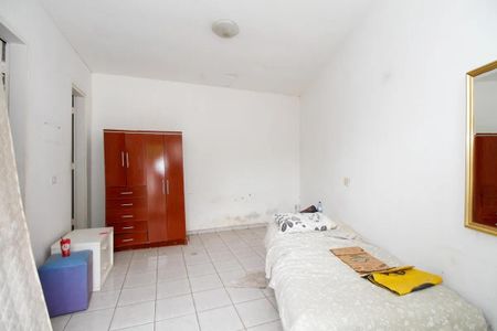 Casa para alugar com 600m², 4 quartos e 4 vagas Casa para alugar com 600m², 4 quartos e 4 vagasQuarto