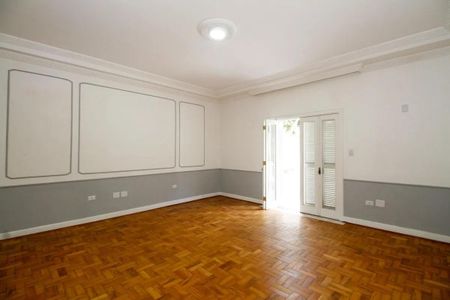 Casa para alugar com 600m², 4 quartos e 4 vagas Casa para alugar com 600m², 4 quartos e 4 vagasSala de Jantar