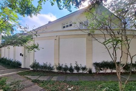 Casa para alugar com 600m², 4 quartos e 4 vagas Casa para alugar com 600m², 4 quartos e 4 vagasGaragem