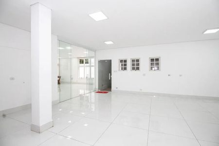 Casa para alugar com 600m², 4 quartos e 4 vagas Casa para alugar com 600m², 4 quartos e 4 vagasHall de Entrada