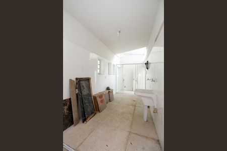 Casa para alugar com 600m², 4 quartos e 4 vagas Casa para alugar com 600m², 4 quartos e 4 vagasÁrea de Serviço