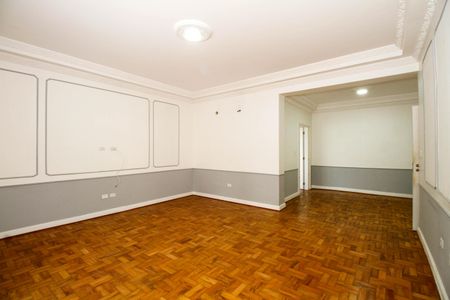 Casa para alugar com 600m², 4 quartos e 4 vagas Casa para alugar com 600m², 4 quartos e 4 vagasSuíte 4
