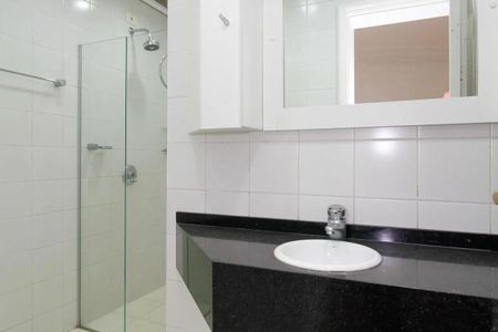 Casa para alugar com 600m², 4 quartos e 4 vagas Casa para alugar com 600m², 4 quartos e 4 vagasBanheiro