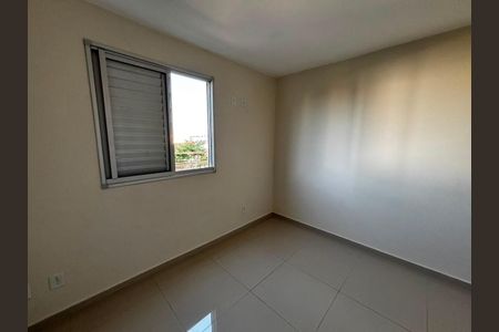Apartamento para alugar com 61m², 3 quartos e 1 vagaQuarto 2