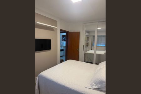 Apartamento à venda com 100m², 2 quartos e 2 vagasQuarto