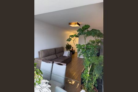 Apartamento à venda com 100m², 2 quartos e 2 vagasSala