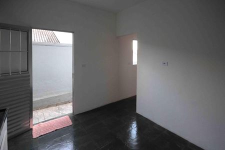 Casa para alugar com 50m², 1 quarto e sem vaga