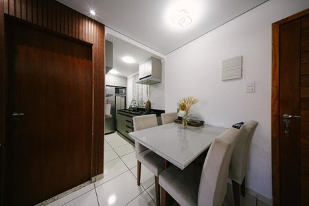 Apartamento à venda com 60m², 2 quartos e sem vagaCozinha