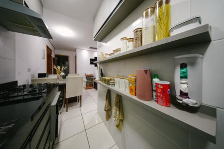 Cozinha de apartamento à venda com 2 quartos, 60m² em Cidade Antônio Estêvão de Carvalho, São Paulo