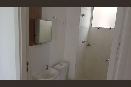 Banheiro social de apartamento para alugar com 2 quartos, 50m² em Cabuçu, Nova Iguaçu