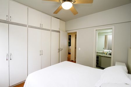 Apartamento à venda com 95m², 3 quartos e 2 vagasQuarto 3 - Suíte