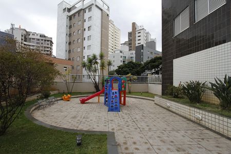 Apartamento à venda com 95m², 3 quartos e 2 vagasÁrea comum - Playground
